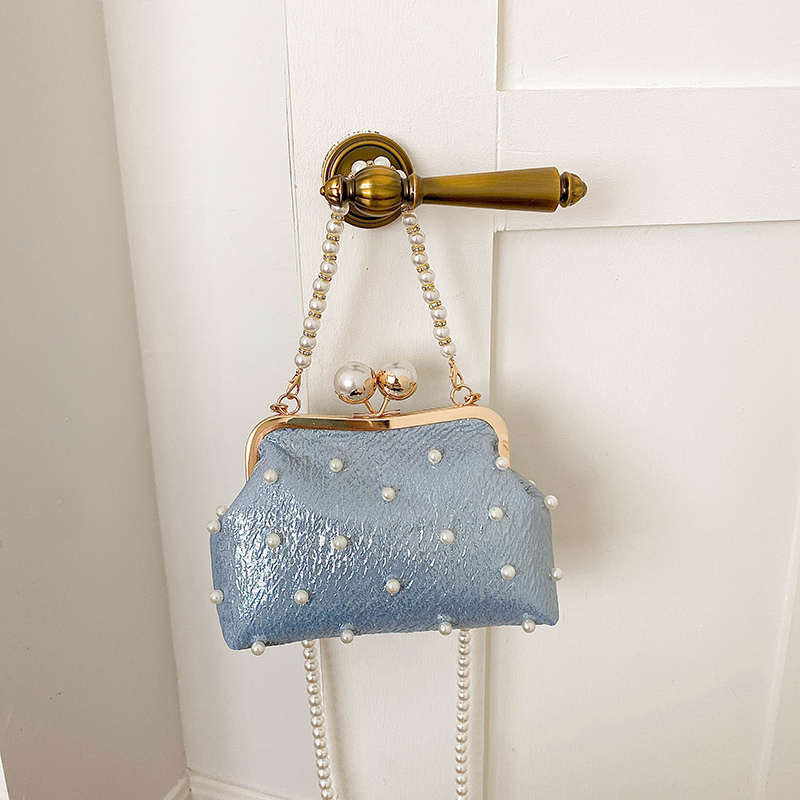 Luxury Bags That Are Affordable - Parıltılı İnci Detaylı Kiss Lock Gece